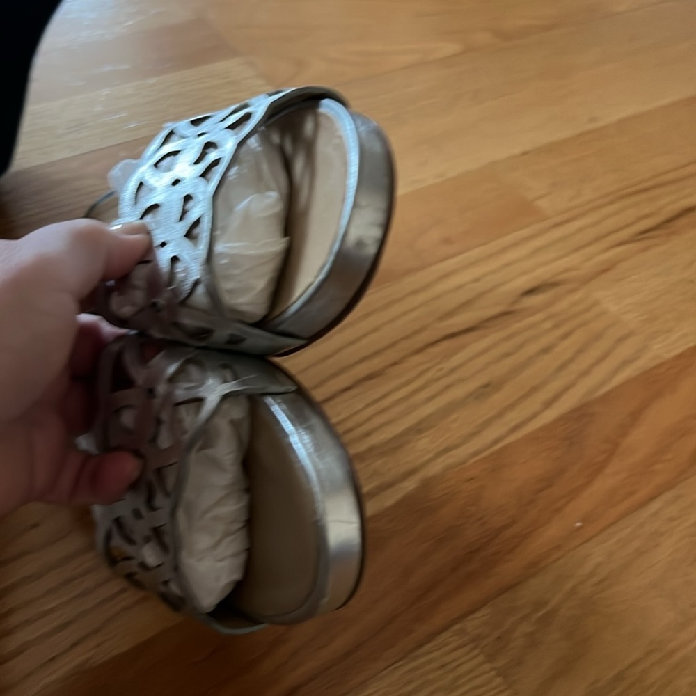 Neiman Marcus Sandals - Picture 4 of 4